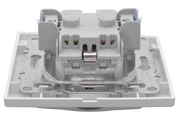 Минск Розетка 1-местная СП с заземлением и крышкой 16А белая с защ, штор, EKF Basic ERR16-029-100 Минск Розетка 1-местная СП с заземлением и крышкой 16А белая с защ, штор, EKF Basic ERR16-029-100