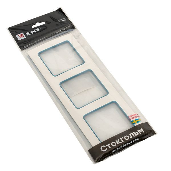 Стокгольм Рамка 3-местная белая с линией цвета синий EKF PROxima EAM-G-304-30 Стокгольм Рамка 3-местная белая с линией цвета синий EKF PROxima EAM-G-304-30