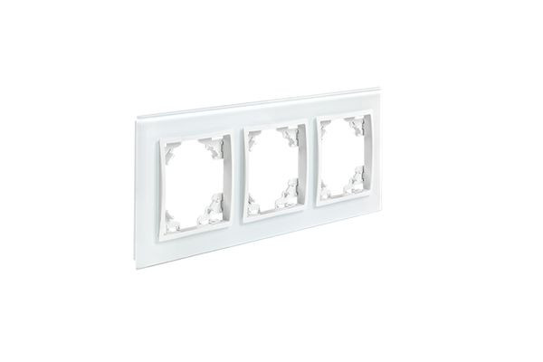 Минск Рамка 3-местная стеклянная белая EKF Basic Минск Рамка 3-местная стеклянная белая EKF Basic