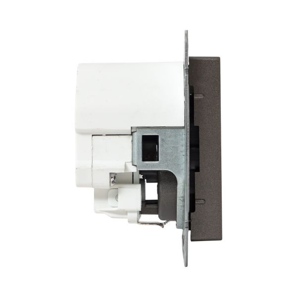 Механизм розетки с USB-C - 2шт, 16А, с заземлением, со шторками, мокко Эпика EKF Механизм розетки с USB-C - 2шт, 16А, с заземлением, со шторками, мокко Эпика EKF